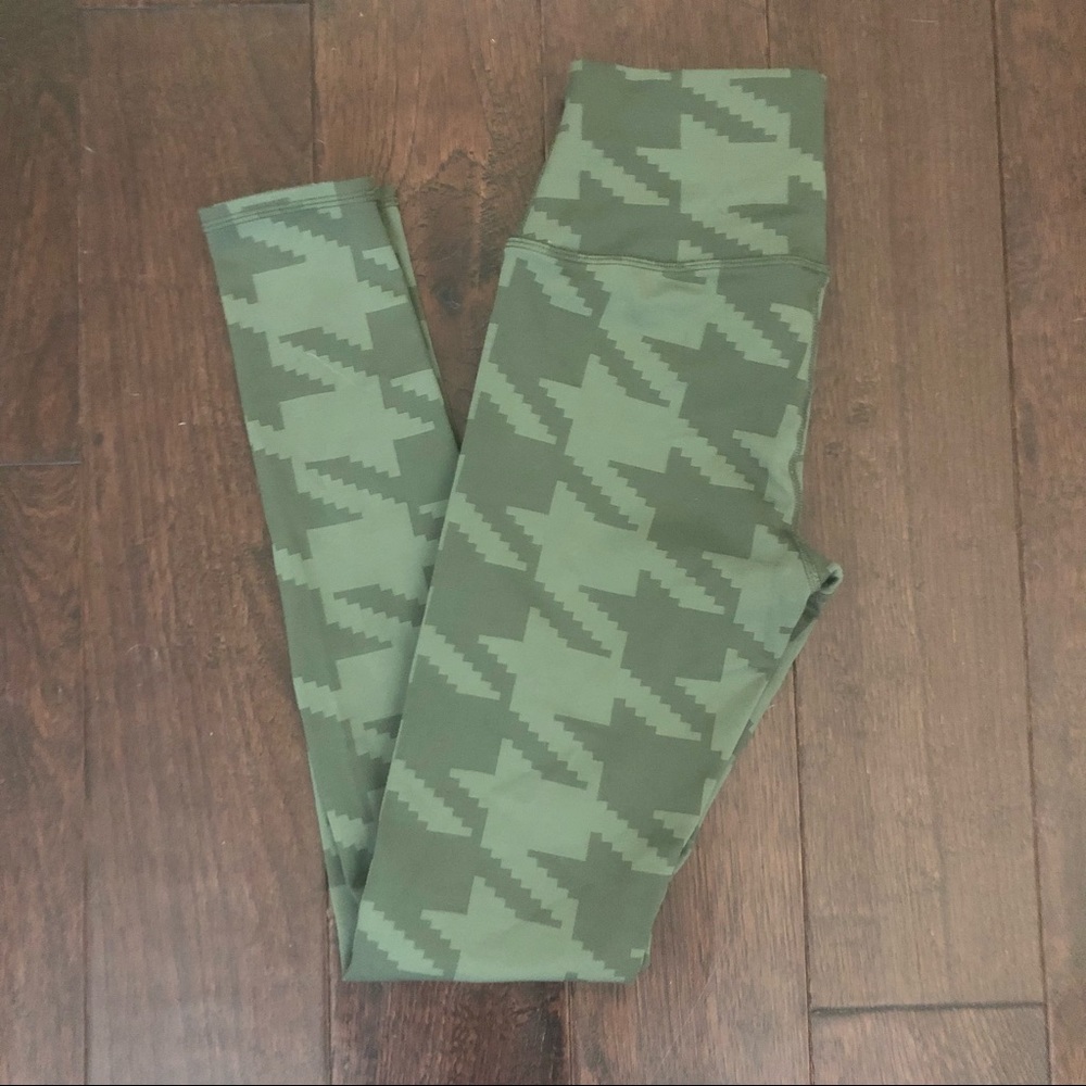 ALO Yoga Green Houndstooth Leggings